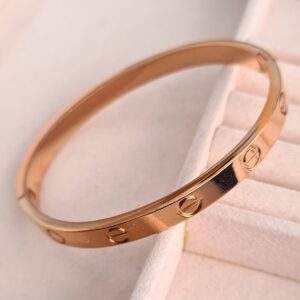 Βέργα χρυσή τύπου